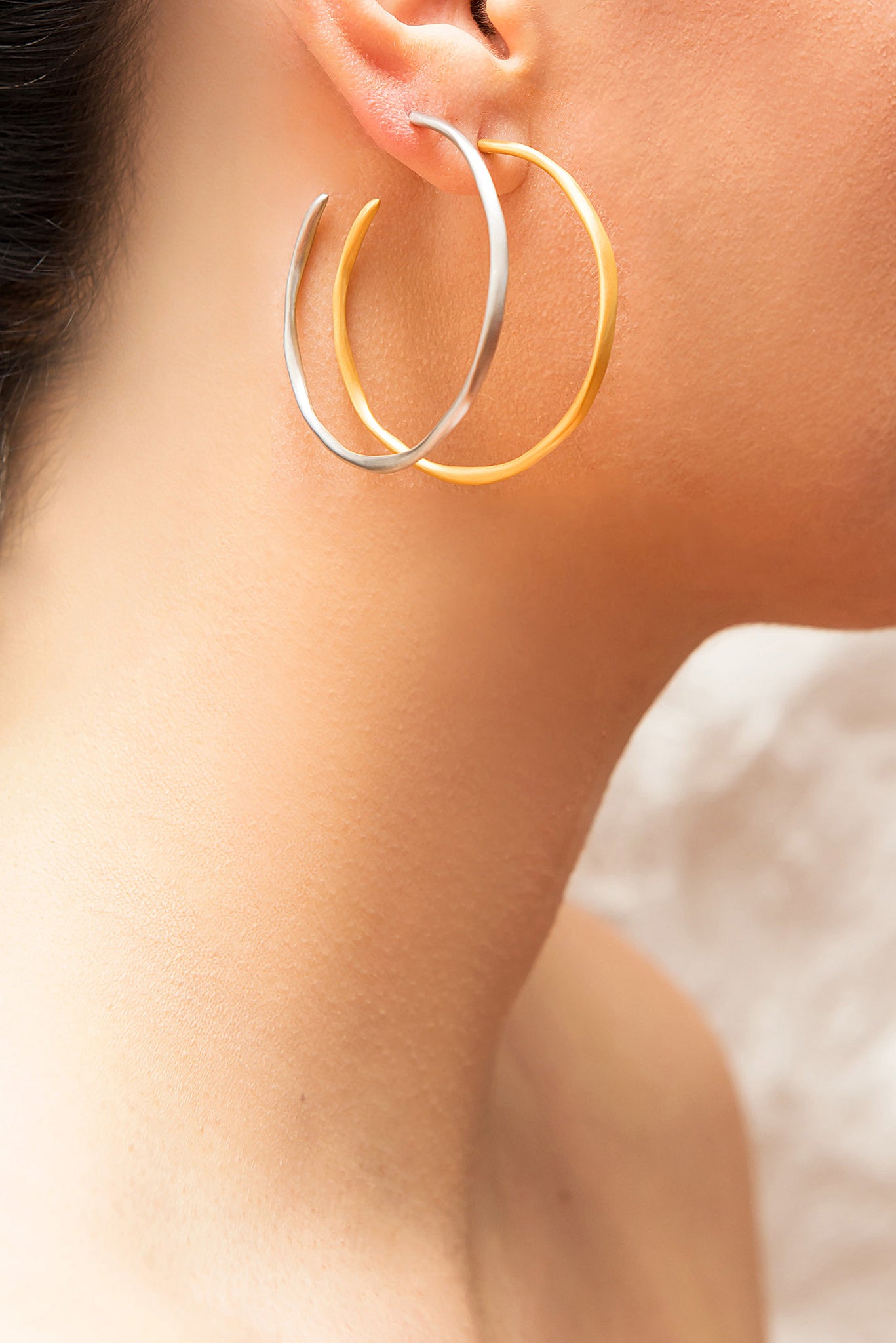 Forms Slim Hoop Earrings1